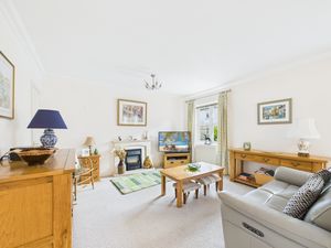 Lounge- click for photo gallery